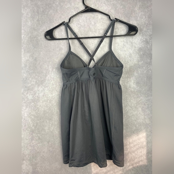 Lululemon Rehearsal Tank Coal Size Women In GrayTag. Size 4 - Picture 5 of 9